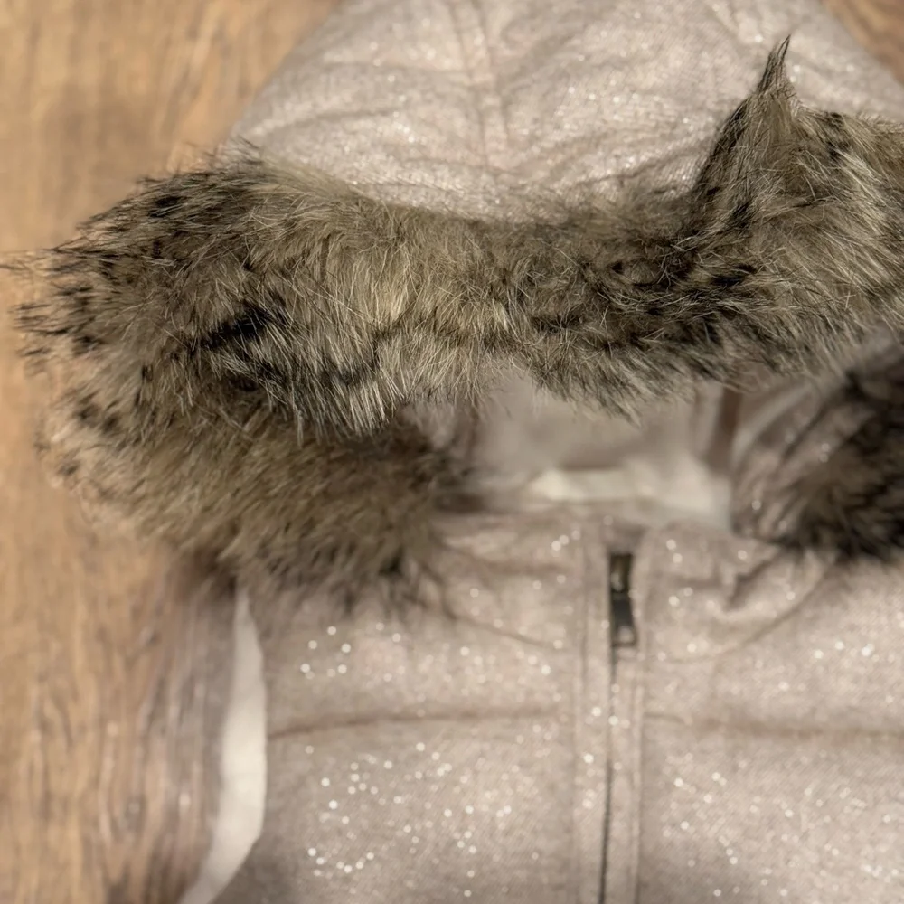 GAP Girls Cream Faux Fur Hooded Vest - Picture 5 of 10